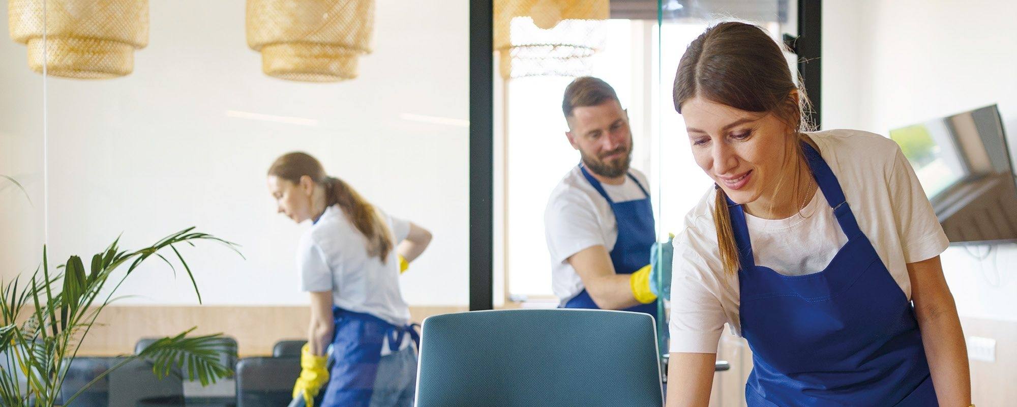 Kosten für Büroreinigung: Welche Faktoren den Preis bestimmen